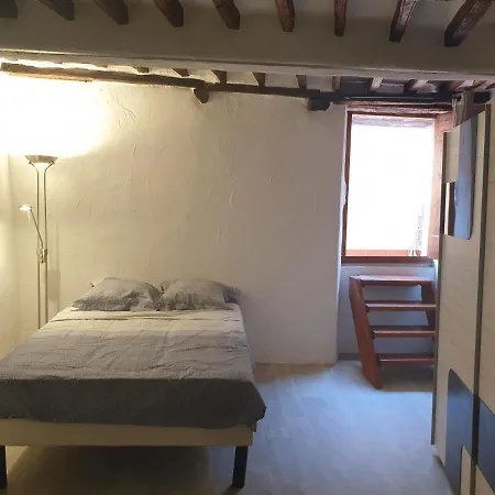 Apartment Joli Triplex Dans Vieille Ville Menton